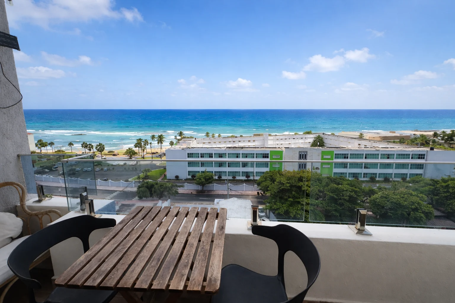 Ocean View Modern Condo w/ Picuzzi Santo Domingo