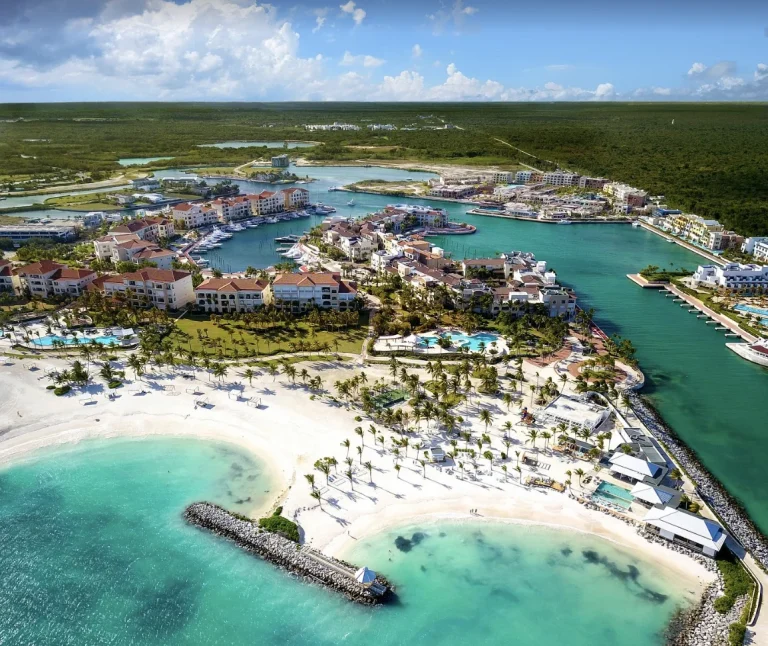Beachfront Pool and Marina View Private Terrace — foto 5